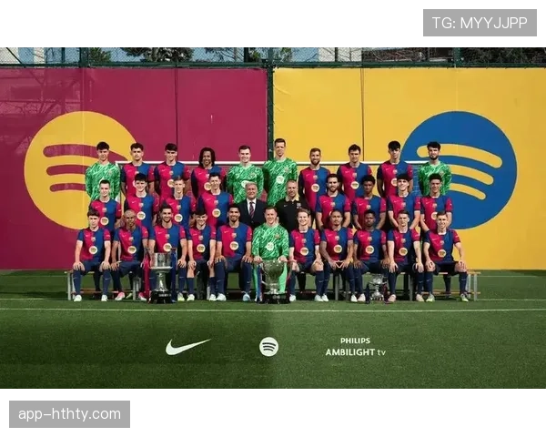 西甲：巴萨3-0塞维利亚，孔德领衔的后防线完成零封，区域保护表现稳健